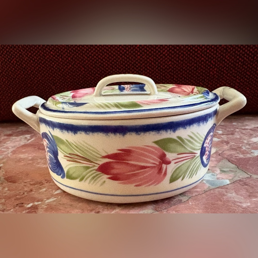 Quimper Pottery Lidded Dish